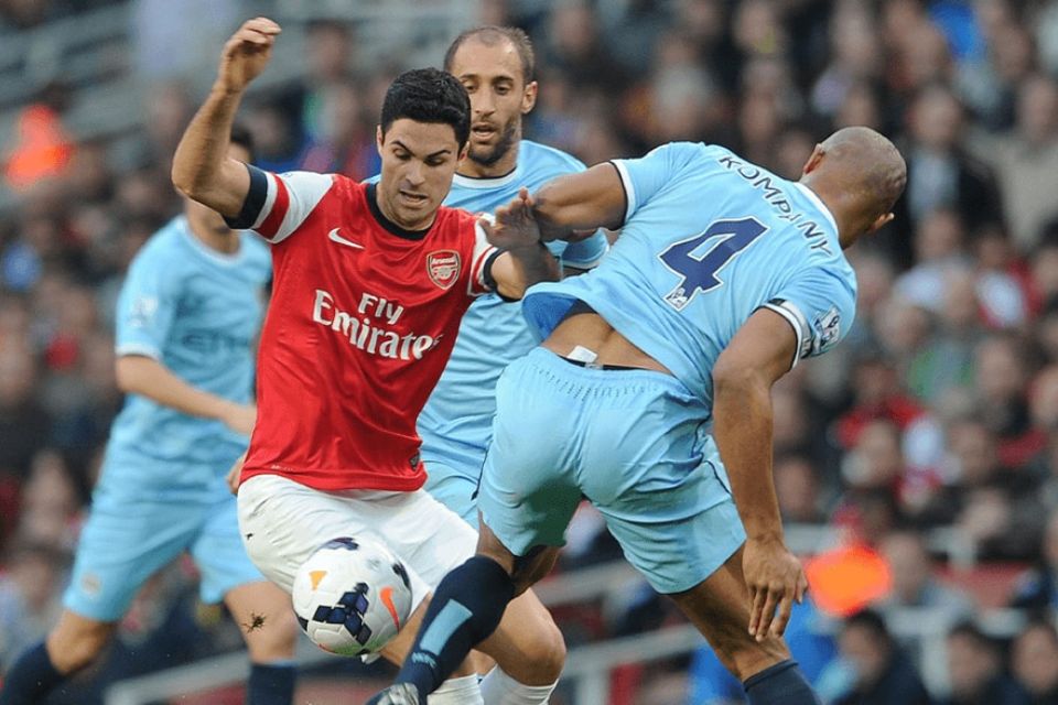 Sempat Dilatih Arteta di Man City, Kompany Tak Sabar Hadapi Arsenal di Emirates