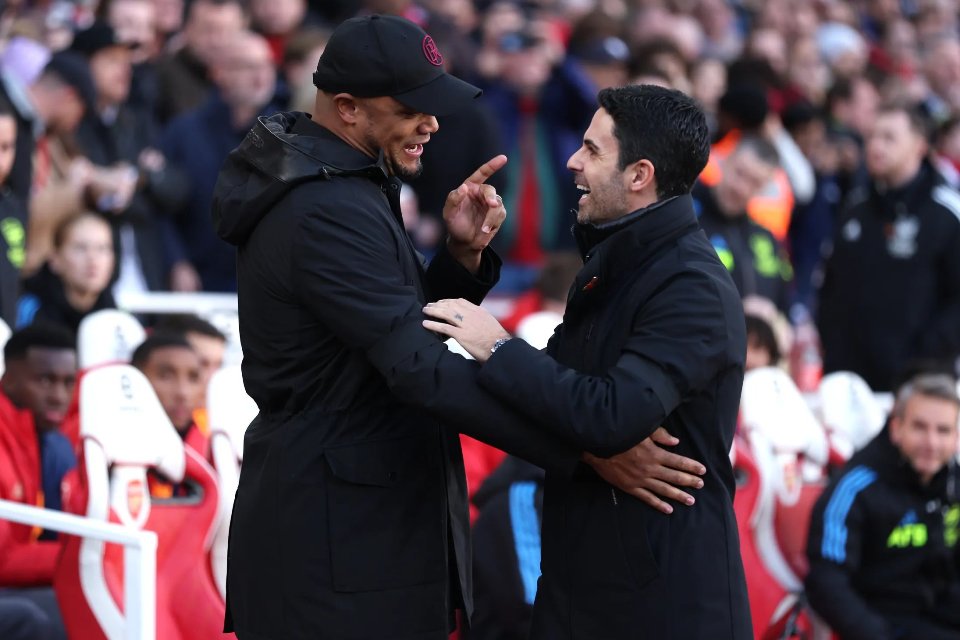 Bawa Timnya Tampil Baik, Bos Bayern Percaya Penuh Pada Kompany