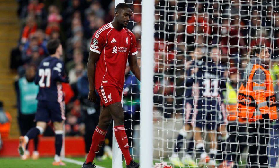 Real Madrid Mundur dalam Perburuan Bek Liverpool, Kenapa?