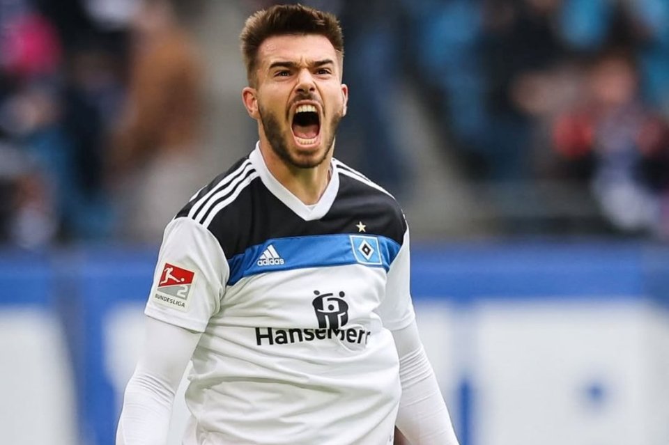 Ada Peran Kakak di Balik Merapatnya Wonderkid Spurs ke Hamburg