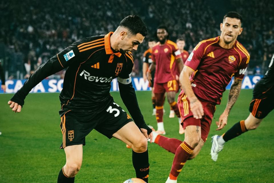 Soal Kontroversi Gol Kemenangan Roma, Fabregas: Jangan Salahkan Wasit!