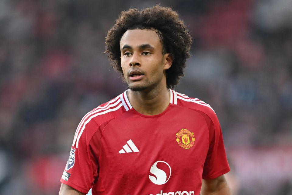 Man United Tolak Tawaran AS Roma untuk Pinjam Zirkzee