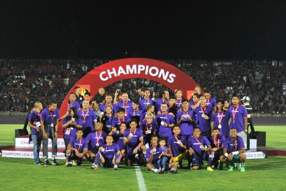Persik Kediri: Tim Kampung yang Berani Bermimpi, Juara Liga Indonesia dengan Modal Percaya