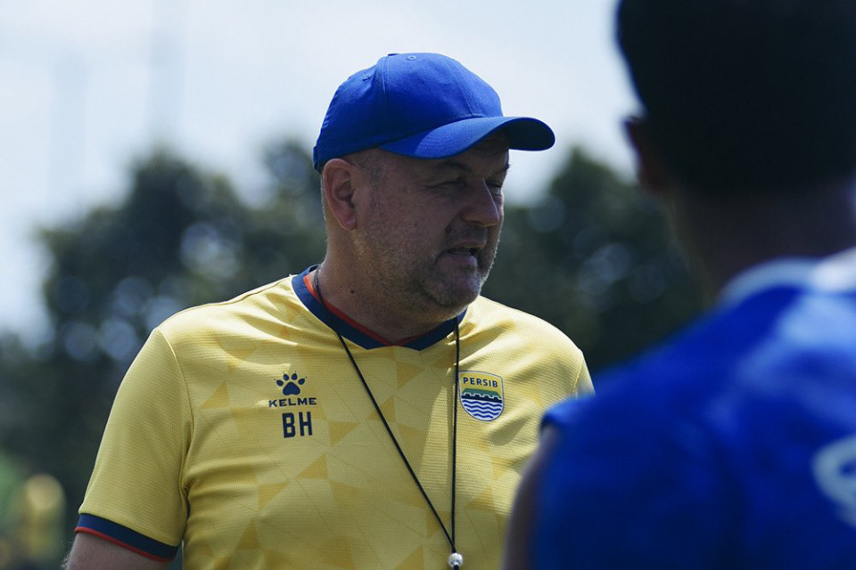 Penilaian Bojan Hodak Soal Debut Nazriel Alfaro Bersama Persib