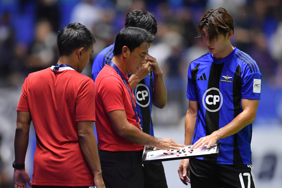 Pelatih Bangkok United, Totchtawan Sripan