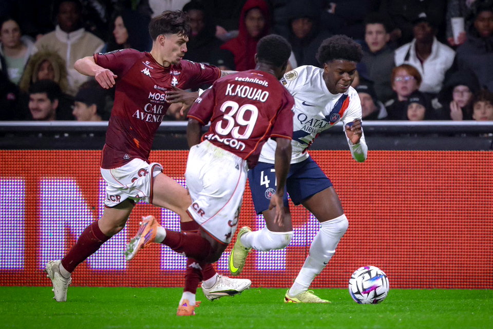 Menang Susah Payah Atas FC Metz, PSG Kembali ke Puncak Klasemen Ligue 1
