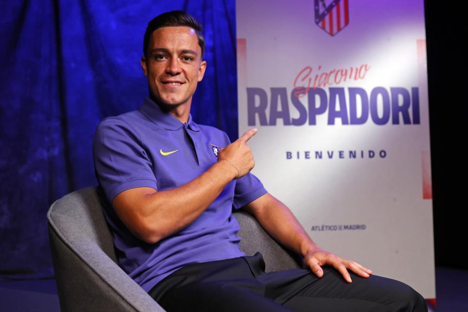 Atletico Madrid Dikabarkan Tertarik pada Gelandang Timnas Prancis, Manu Kone dan Libatkan Giacomo Raspadori