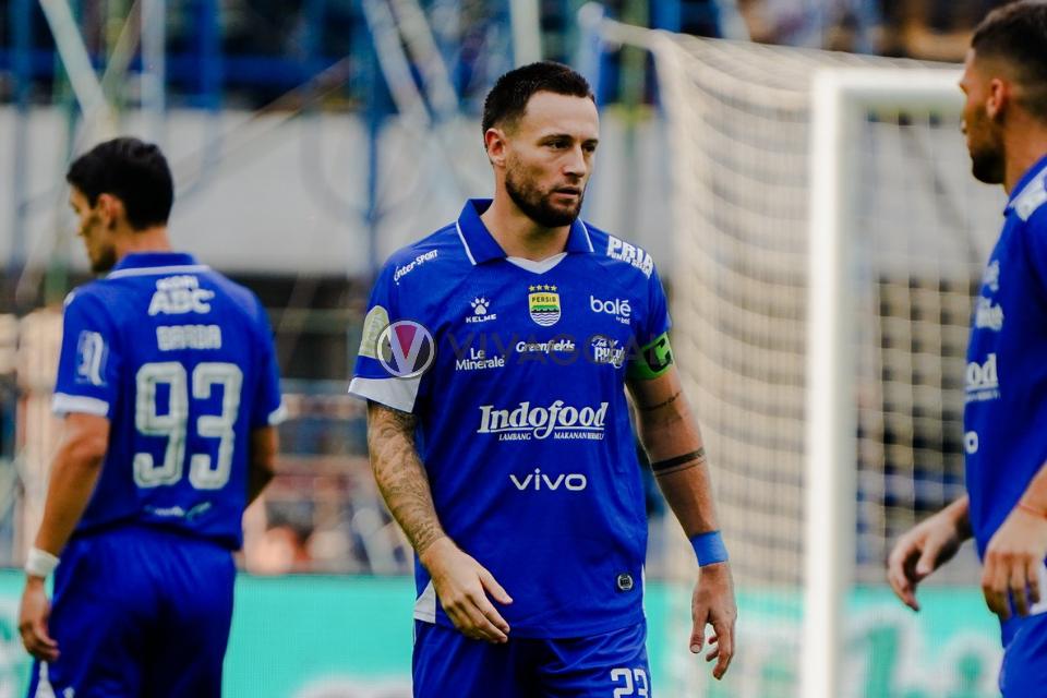 Gelandang Persib, Marc Klok