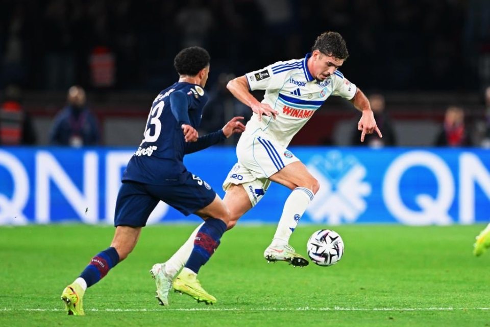Sukses Amankan Emegha, Chelsea Bidik Penyerang Strasbourg Lain!