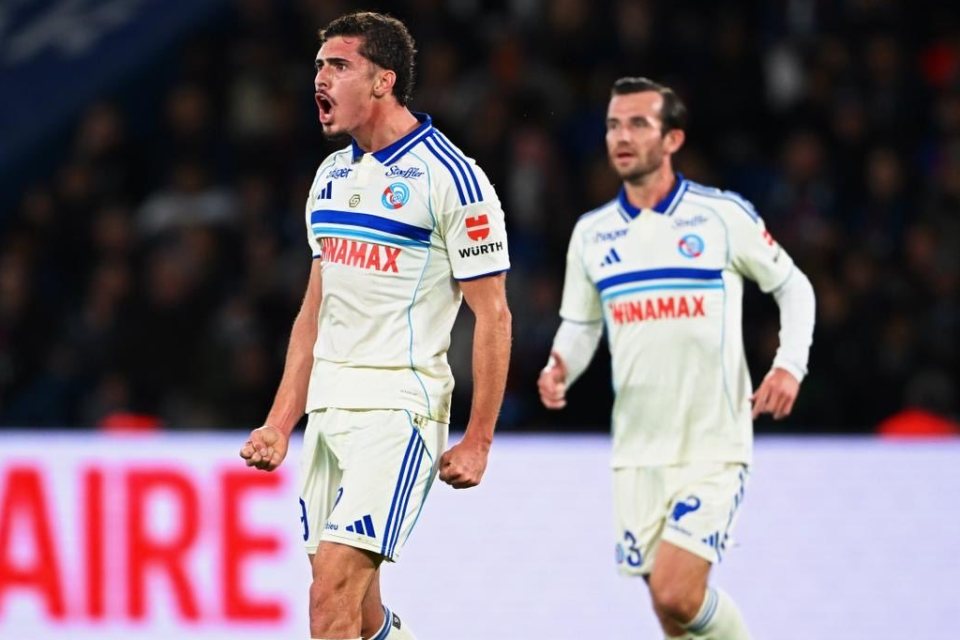 Sukses Amankan Emegha, Chelsea Bidik Penyerang Strasbourg Lain!