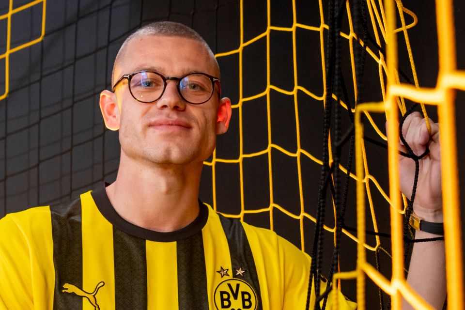 Murah! Barcelona Tertarik Rekrut Bek Sayap Dortmund Sebagai Pelapis Jules Kounde