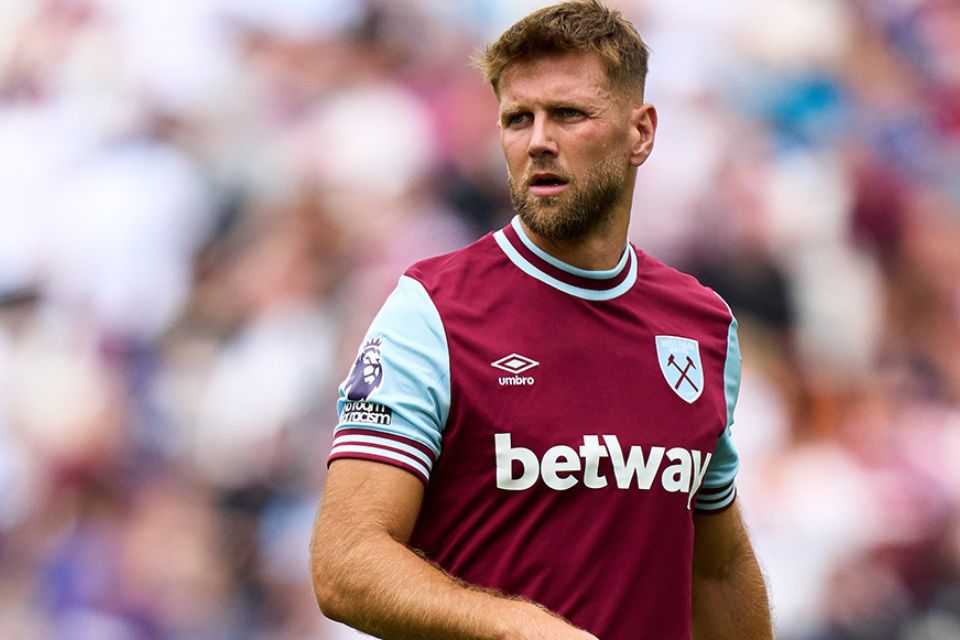 Striker Tak Terpakai West Ham Selangkah Lagi Gabung AC Milan