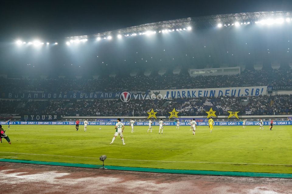 Tiga Poin Harga Mati, Luciano Guaycochea Minta Bobotoh Penuhi GBLA