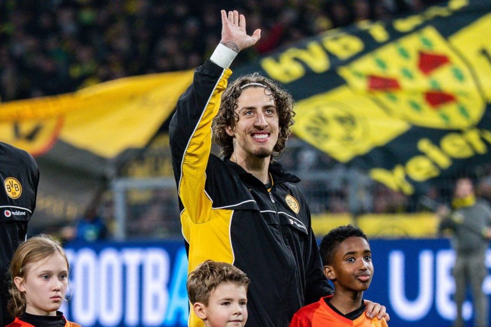 Tim Papan Tengah LaLiga Kencangkan Minat pada Penyerang Dortmund