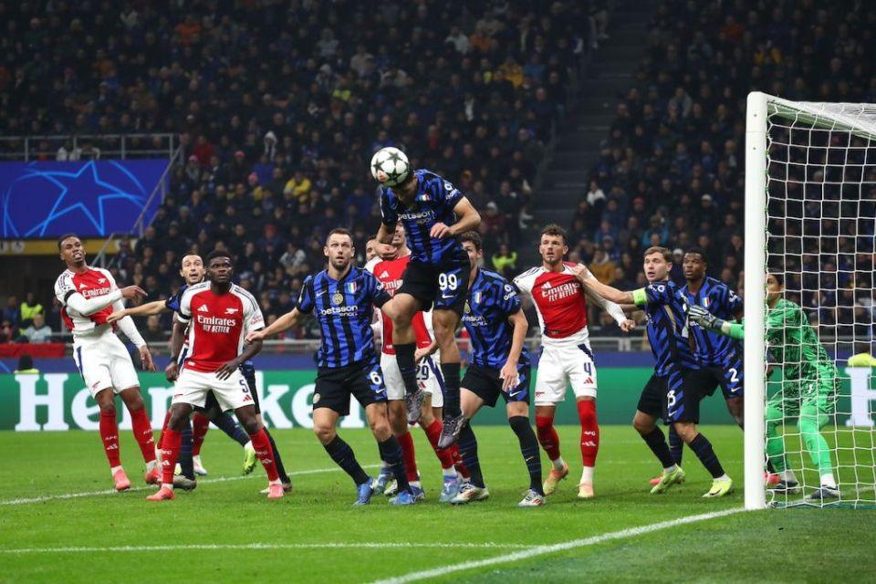 Takluk dari Arsenal, Chivu Akui Lawannya Lebih Kompeten