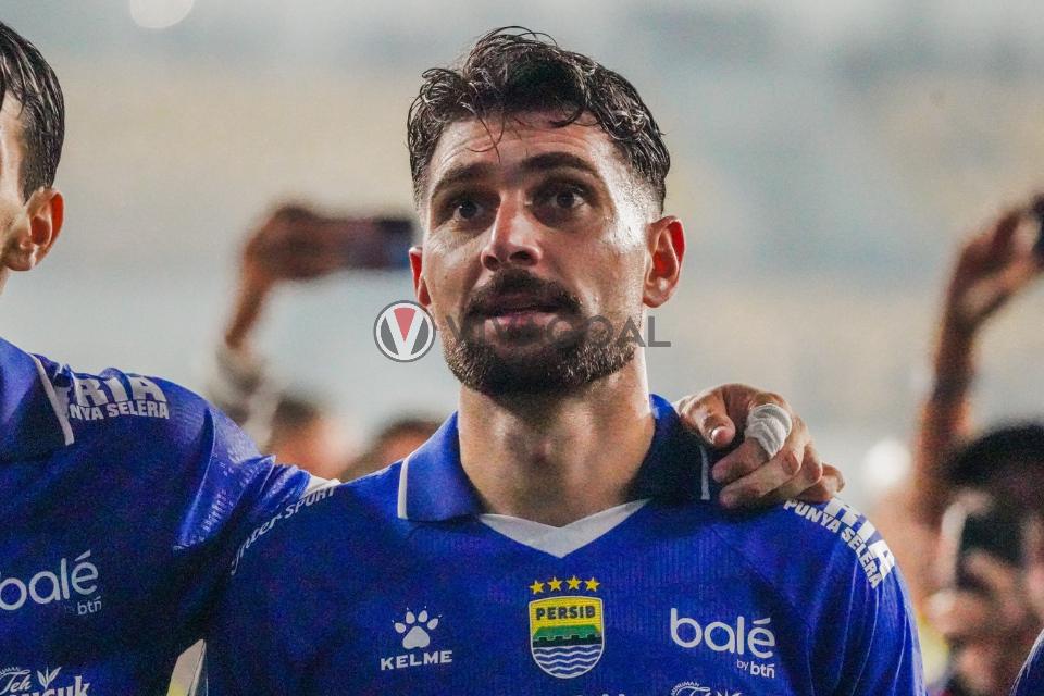 Karena Hal Ini, Bek Persib, Frans Putros Pilih Kesampingkan Persija