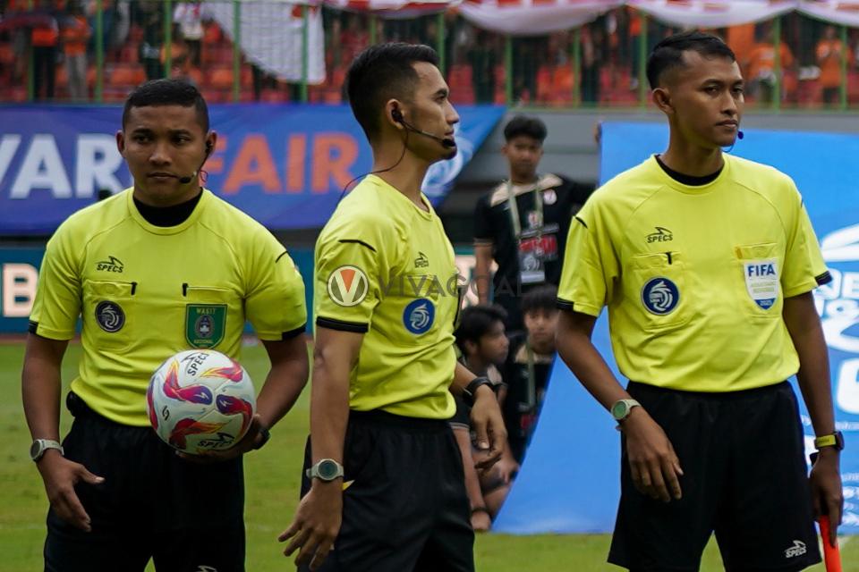 Persib Gagal Menang Atas Persik, Bojan Hodak Untuk Pertama Kalinya Komentari Kinerja Wasit, Muhammad Tri Santoso