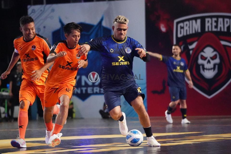 Legenda Sepakbola Indonesia, Cristian Gonzales