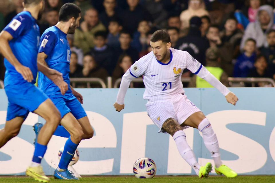 Lucas Hernandez, Bek Paris Saint-Germain