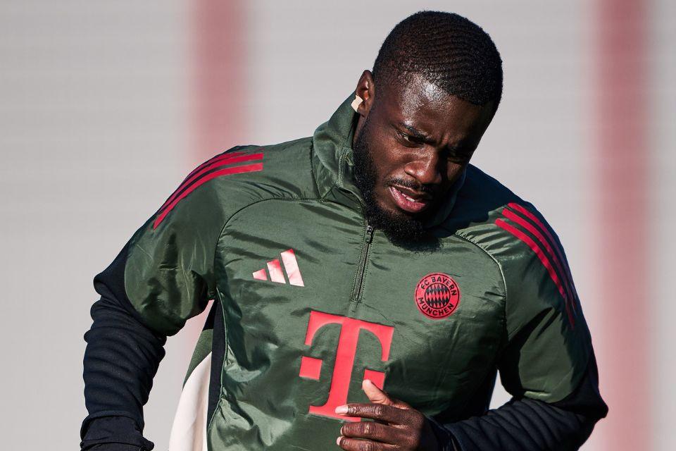 Bertahan atau Pergi! Bayern Munich Tuntut Jawaban Dayot Upamecano Sebelum Batas Waktu