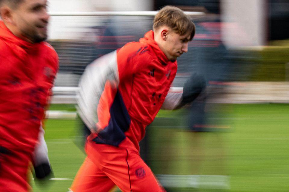 Performa Lennart Karl Meroket, Bayern Munich Langsung Ingin Rekrut Adik Kandungnya