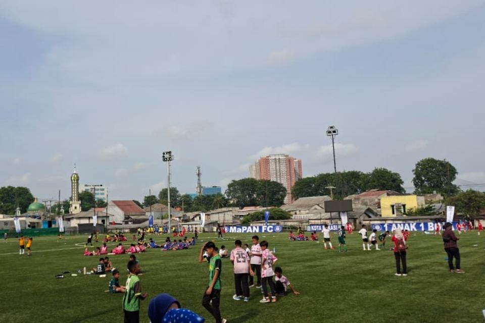 program satu anak satu bola