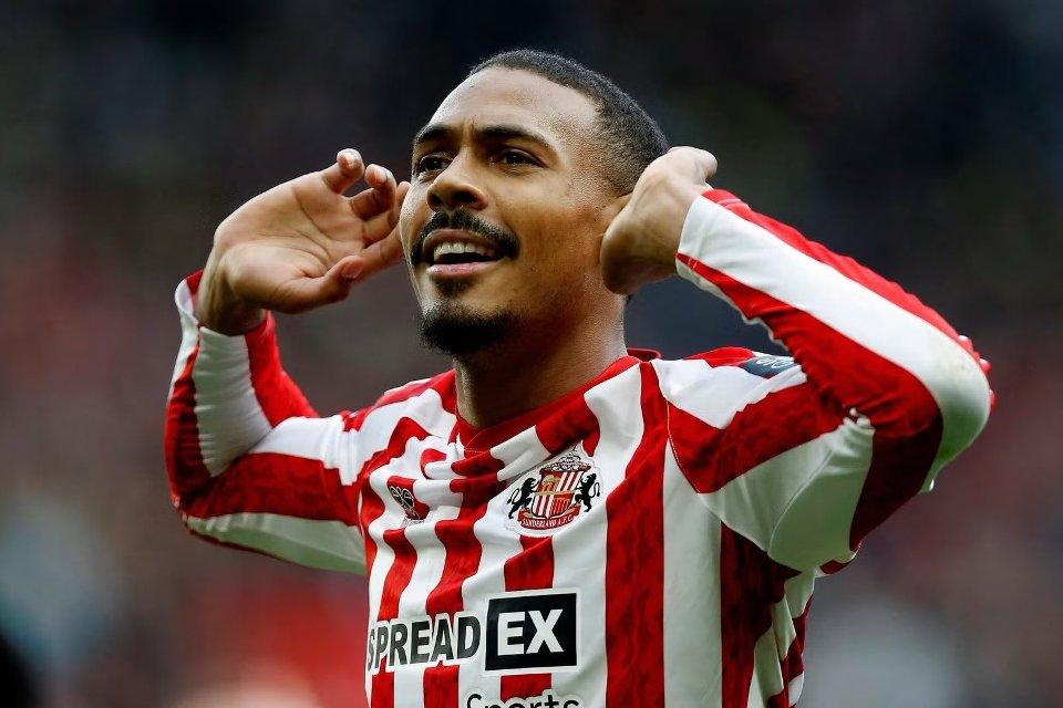 Meski Ada Tawaran Besar dari Prancis, Penyerang Sunderland Tak Akan Pergi