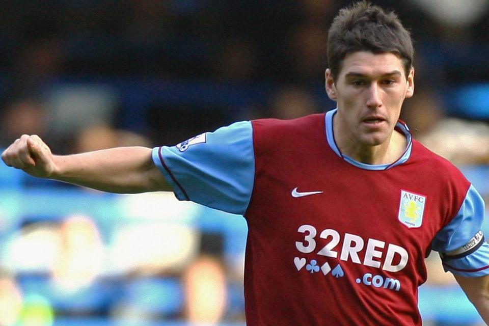 5 Fakta Pemain Aston Villa di Era Sepakbola Modern