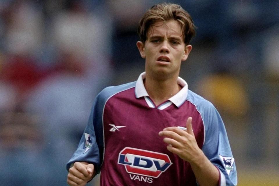 5 Fakta Pemain Aston Villa di Era Sepakbola Modern