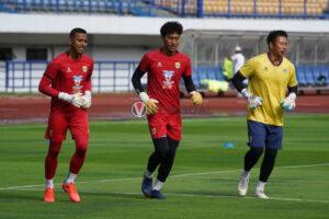 Persib Sulit Dapatkan Kiper, I Made Wirawan Turun Gunung