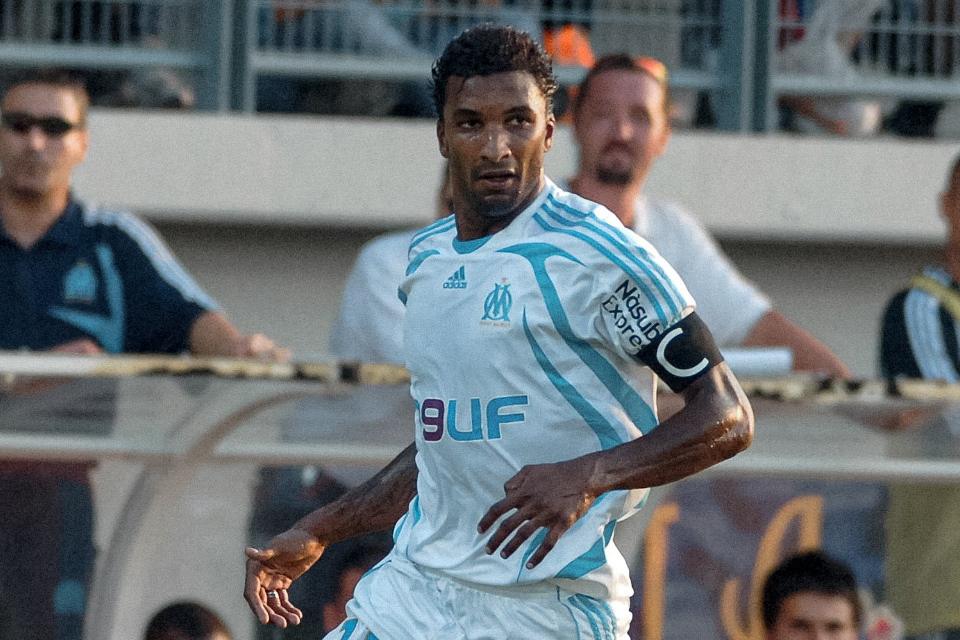 Habib Beye Jadi Kandidat Kuat Pelatih Baru Marseille