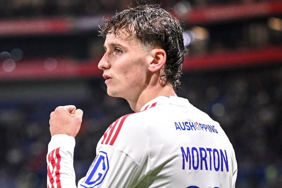 Dipantau Tim Inggris, Lyon Siap Pertahankan Pilarnya