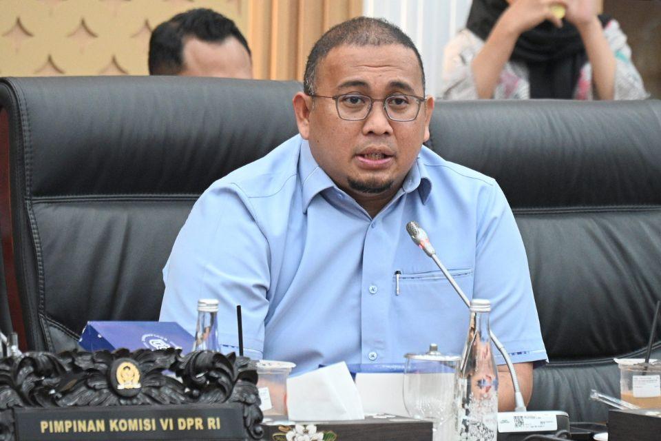 Semen Padang Dibantai Bhayangkara, Andre Rosiade: Hakim Garis Rasis!