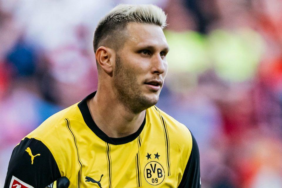 Berbeda 180 Derajat! Dortmund Lepas Niklas Sule, Julian Brandt Dipertahankan