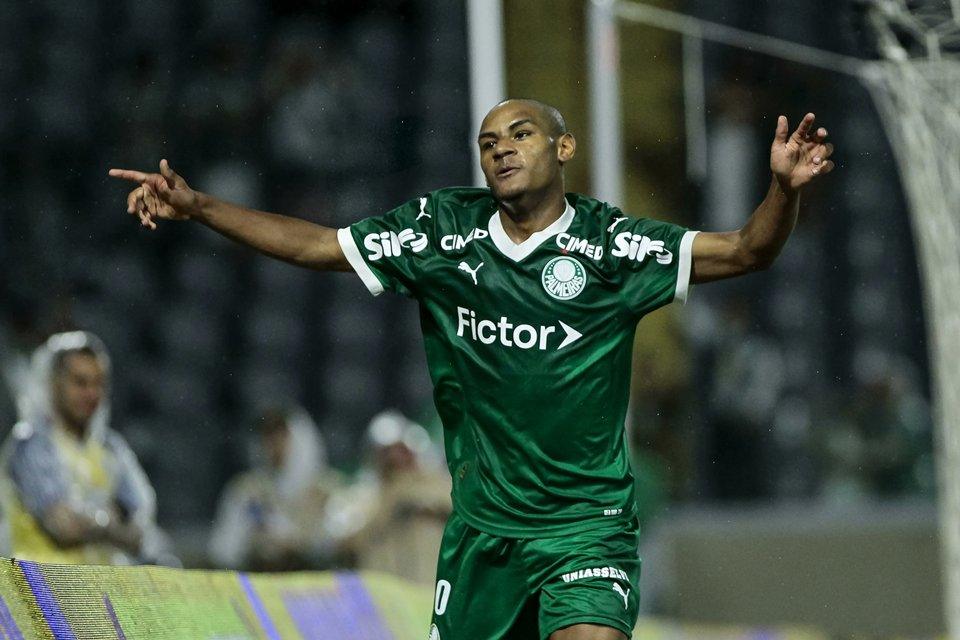 Demi Wonderkid Brasil, PSG Tak Segan Bersaing dengan City!