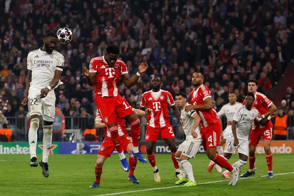 Bek Real Madrid, Antonio Rudiger di Laga Kontra Bayern Munchen.