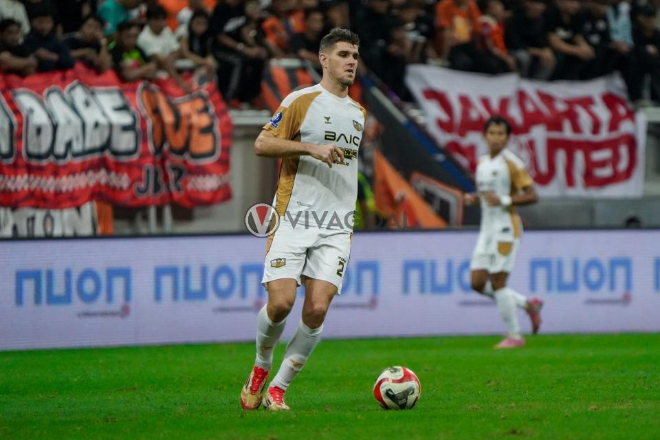 Bek Dewa United, Nick Kuipers.