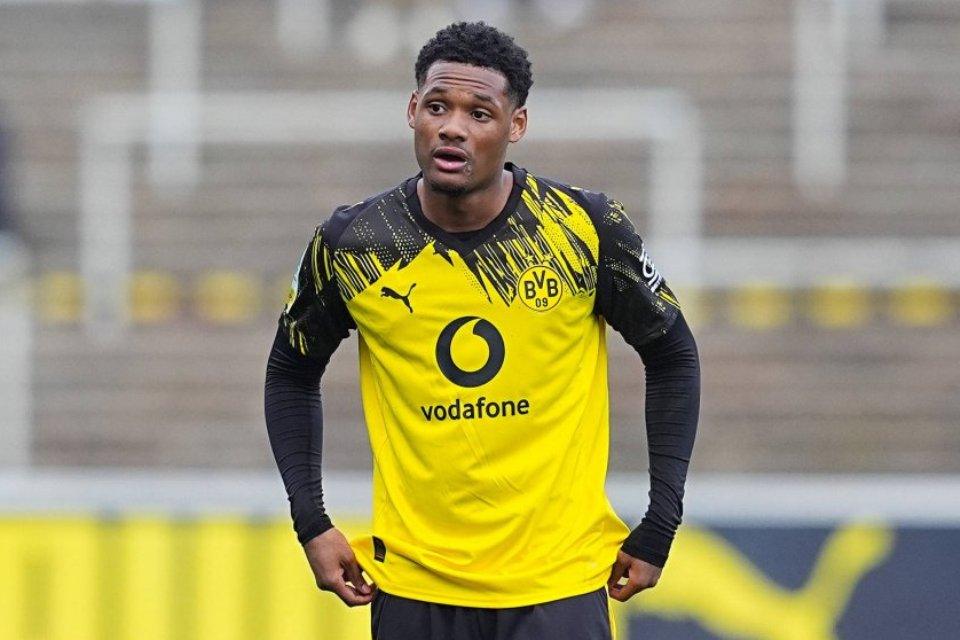 Dortmund Segera Pisah Jalan dengan Pilar Mudanya