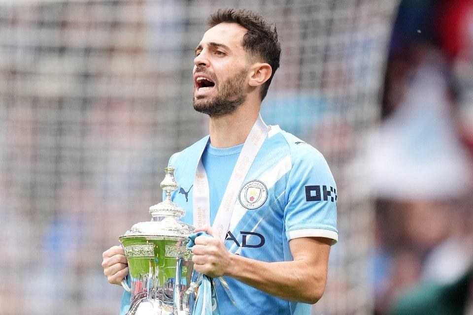 Dibidik Barcelona, Eks Kapten City Malah Memebelot ke Tim Rival?