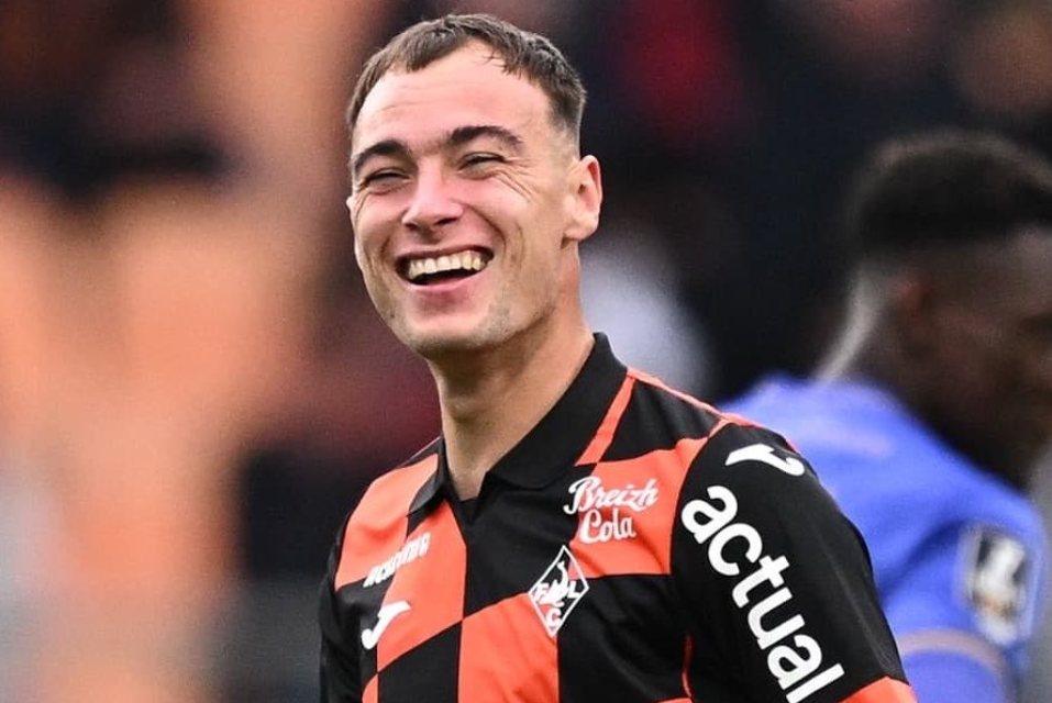 Dipantau Tim Besar, Bintang Lorient Buka Kode Bakal Segera Pergi?