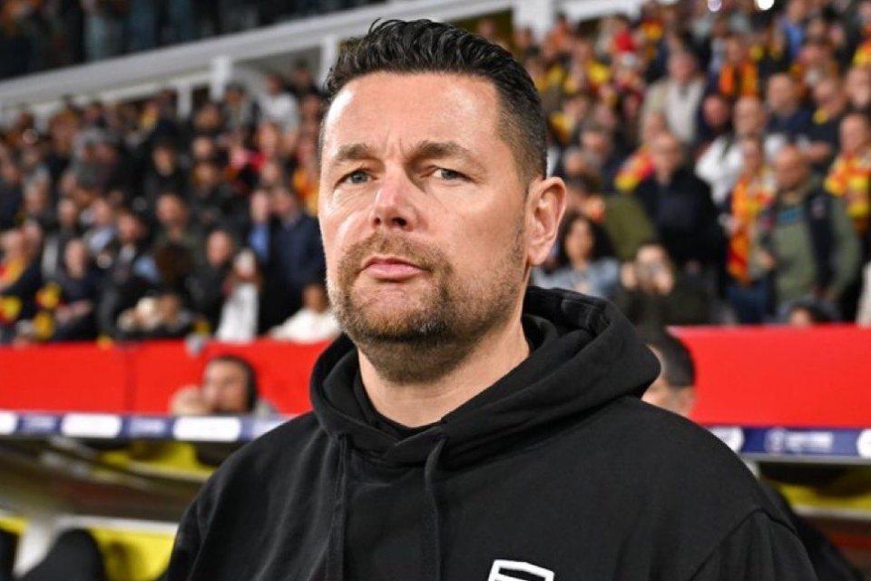 Tebus Pelatih Lens, Segini Biaya yang Harus Dikeluarkan Tim Premier League