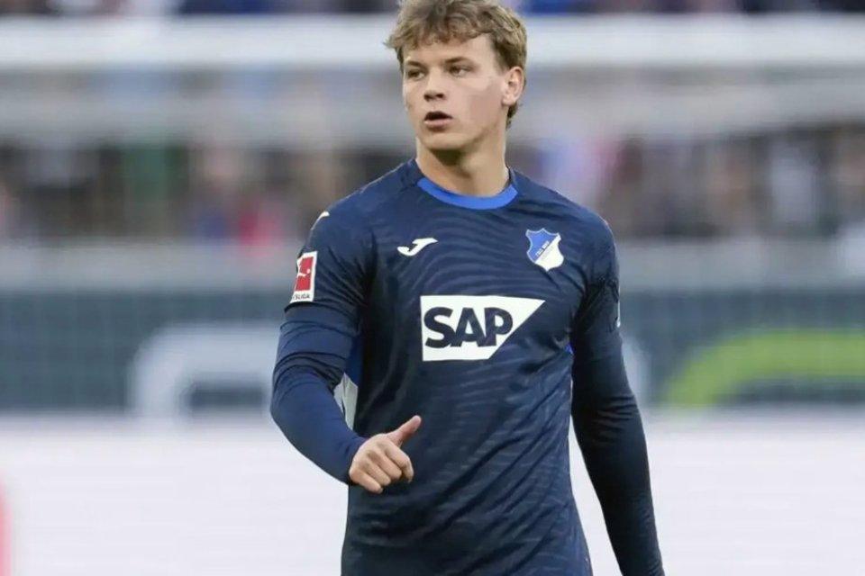 Tiga Pemain Muda Dortmund Siap Dilego di Musim Panas Ini