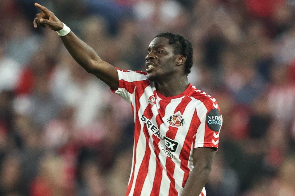Sudah Amankan Tiga Nama, Rennes Bidik Pilar Sunderland!