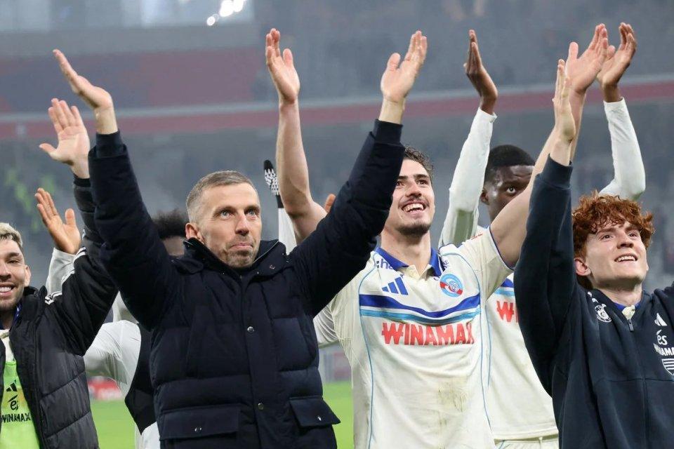 Ditinggal Pelatihnya, Tim Promosi Inggris Bidik Pelatih Strasbourg