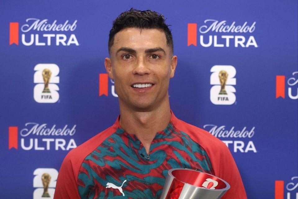 Cetak 2 Gol Jadi Bukti Ronaldo Belum Pantas Pensiun