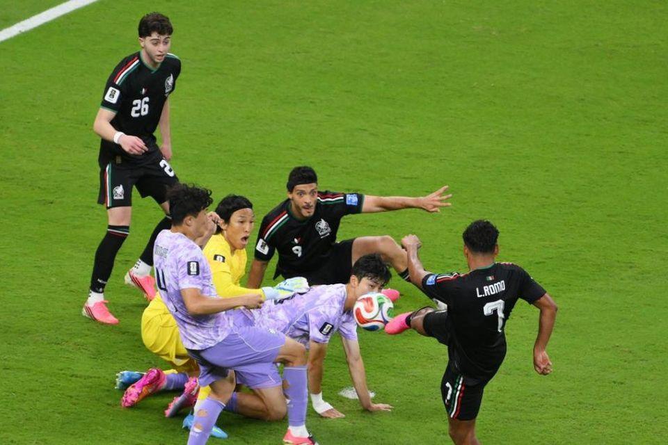 Lakukan Blunder Fatal Kontra Meksiko, Pelatih Korea Ogah Salahkan Kipernya