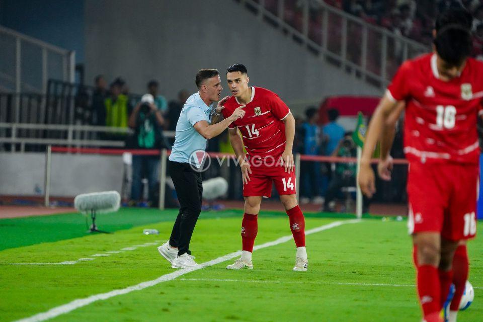 Lommel Ingin Perpanjang Kontra Joey Pelupessy, Pertanda Batal ke Persib?