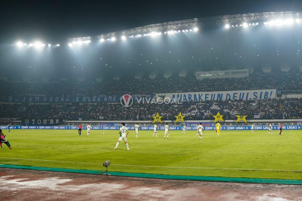 Rumput GBLA Ingin Diperbaiki, Persib Buka Opsi Pindah Stadion