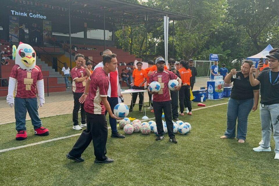 egy maulana vikri dan okto maniani