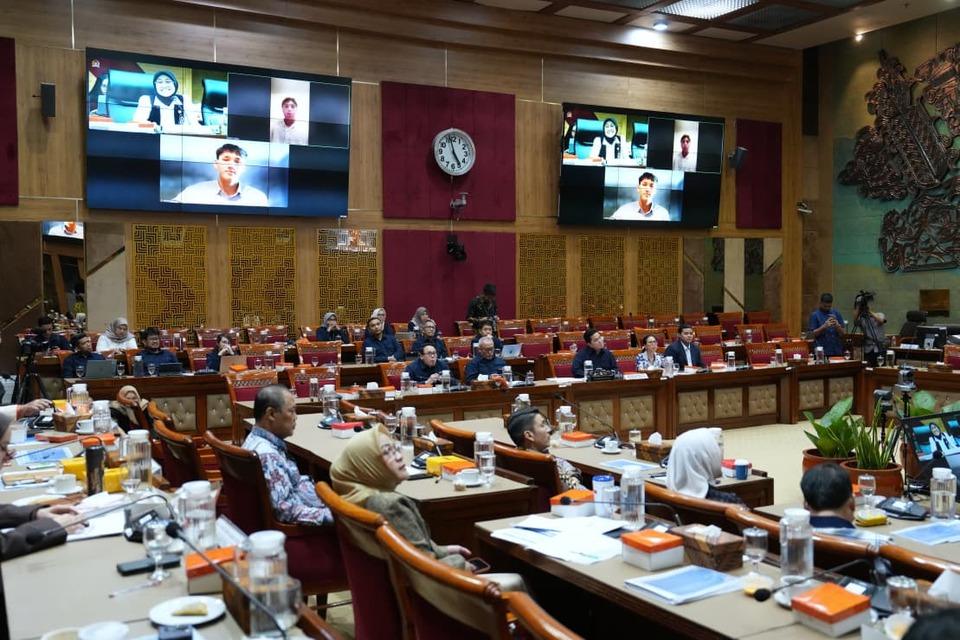 rapat komisi x dpr ri dengan kemenpora